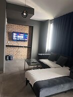 Hill Suites