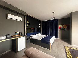 Hill Suites