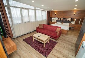 Hill Suites