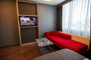 216 Eagle Palace Suite