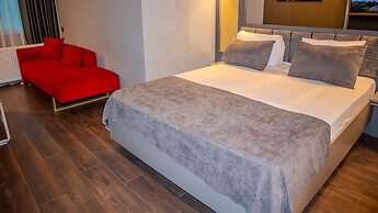 216 Eagle Palace Suite