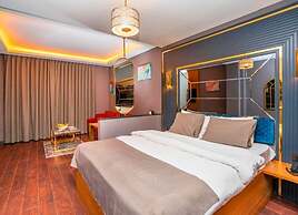 216 Eagle Palace Suite