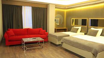 216 Eagle Palace Suite