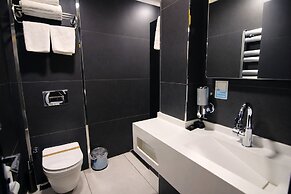 216 Eagle Palace Suite