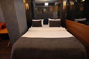 216 Eagle Palace Suite