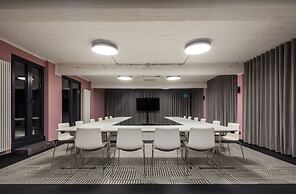 The Midtown Hotel by The New Yorker