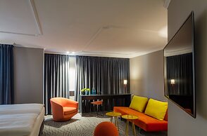 The Midtown Hotel by The New Yorker