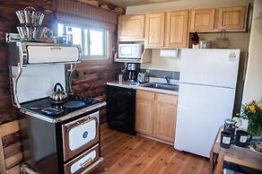 Paradise Gateway B&B and Vacation Homes