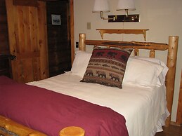 Paradise Gateway B&B and Vacation Homes