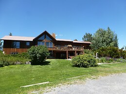 Paradise Gateway B&B and Vacation Homes