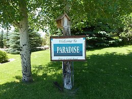 Paradise Gateway B&B and Vacation Homes