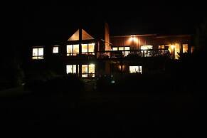 Paradise Gateway B&B and Vacation Homes