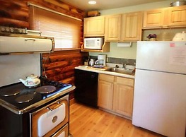 Paradise Gateway B&B and Vacation Homes