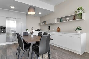 Bella Apartments & Rooms