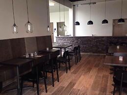 Bella Apartments & Rooms