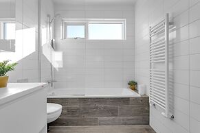 Bella Apartments & Rooms