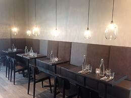 Bella Apartments & Rooms