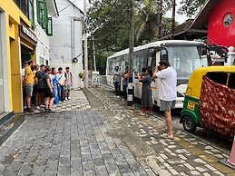 Fortkochi Beach Inn
