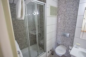 Cilek Marina Hotel