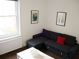 Corner House Apartment