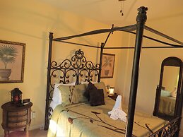 Pool Homes Davenport Area by SVV