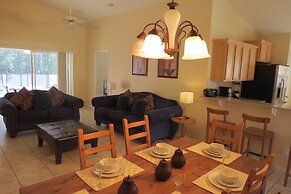 Pool Homes Davenport Area by SVV