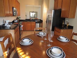 Deluxe Homes with Private Pool by SVV