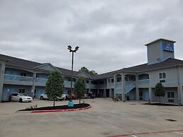 Haven Inn & Suites Willowbrook