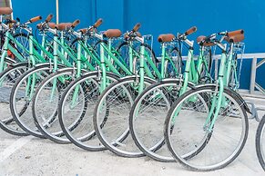 Bed & Bike Curacao Hostel