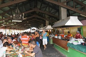 Bed & Bike Curacao Hostel