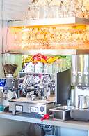 Bed & Bike Curacao Hostel