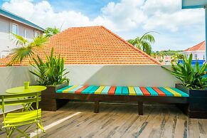 Bed & Bike Curacao Hostel