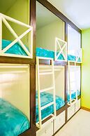 Bed & Bike Curacao Hostel