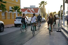 Bed & Bike Curacao Hostel