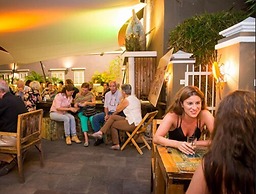 Bed & Bike Curacao Hostel