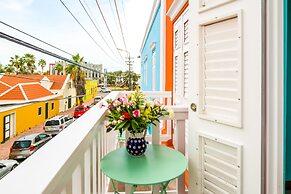Bed & Bike Curacao Hotel