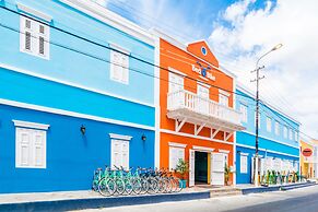 Bed & Bike Curacao Hotel