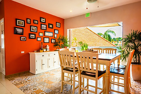 Bed & Bike Curacao Hotel