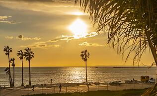 Beachfront Inn and Suites at Dana Point