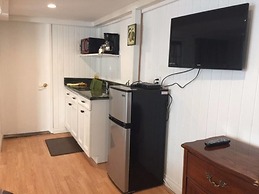 Lovely Studio with a Pool