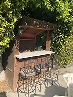 Lovely Studio with a Pool