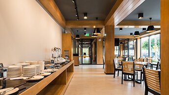 Asana Hotel & Residence