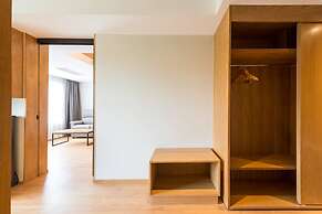 Asana Hotel & Residence