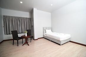 Chanthaburi Center Hotel