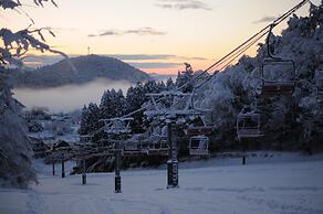 Kannabe Highland Hotel