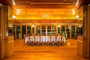 RK Riverside Resort & Spa