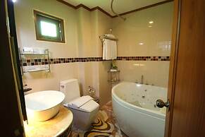 RK Riverside Resort & Spa