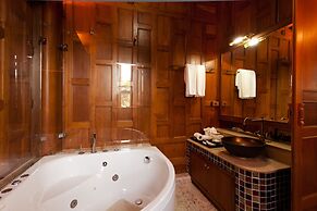 RK Riverside Resort & Spa