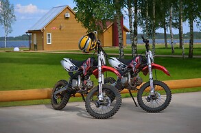 Woods Lake Resort