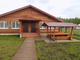 Woods Lake Resort